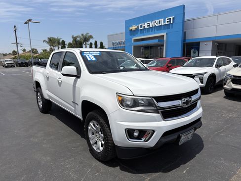 Used 2016 Chevrolet Colorado LT w/ LT Convenience Package RWD image 2