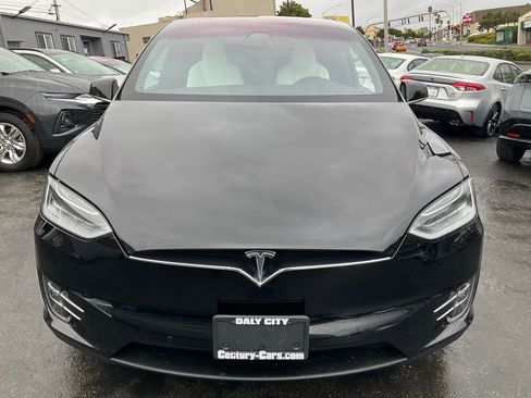 Used 2018 Tesla Model X 75D image 90
