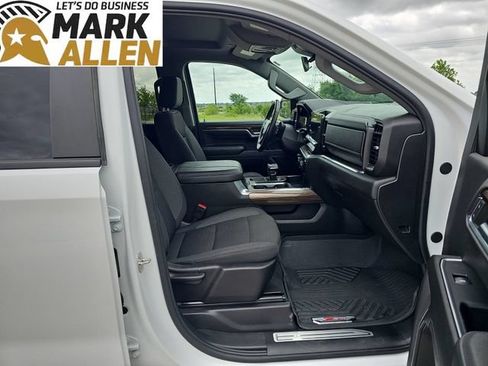 Used 2024 Chevrolet Silverado 1500 RST AWD/4WD image 27