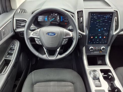 Certified 2023 Ford Edge SEL w/ Convenience Package AWD/4WD image 6