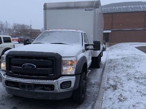 Used 2015 Ford F450 XL w/ XL Value Package image 2