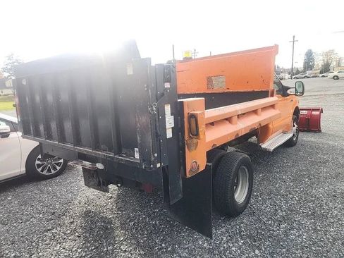 Used 2005 Ford F350 4x4 Regular Cab DRW Super Duty image 4