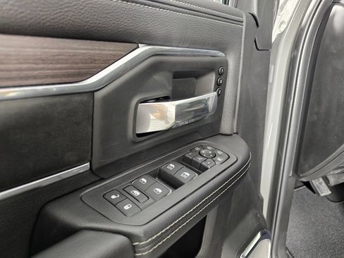 New 2026 RAM 3500 Laramie AWD/4WD image 21