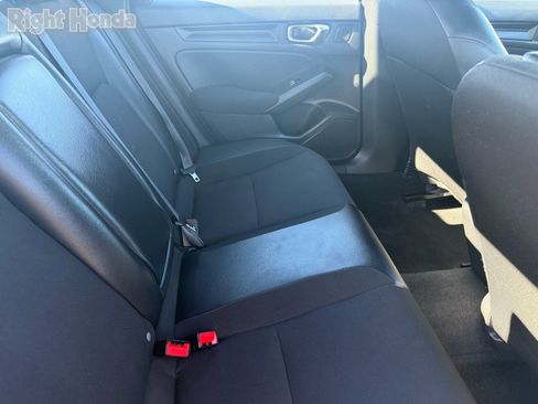 Used 2025 Honda Civic Sport image 28