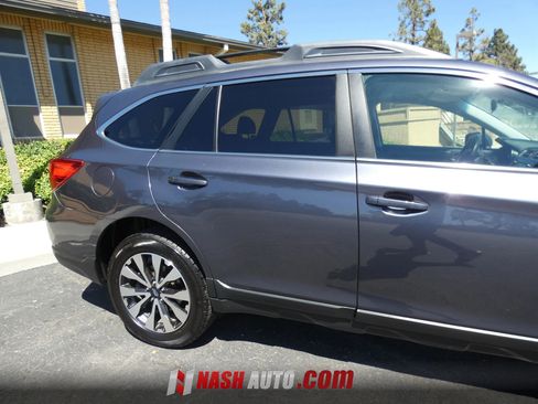 Used 2015 Subaru Outback 2.5i Limited AWD/4WD image 6