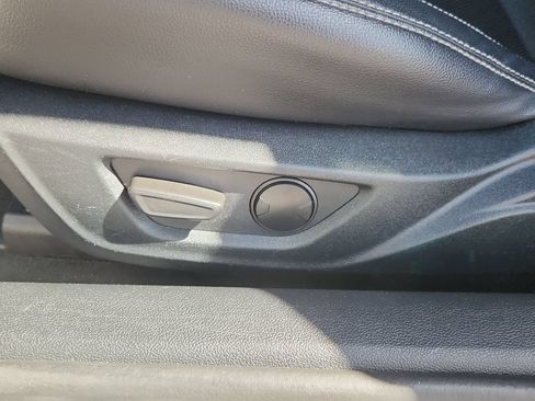 Used 2022 Ford Mustang Premium RWD image 8