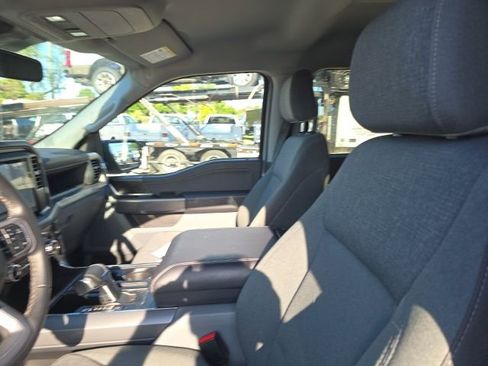 Used 2025 Ford F150 Lightning XLT AWD/4WD image 7