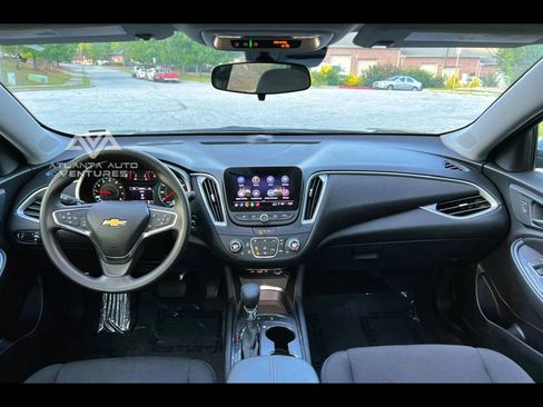 Used 2024 Chevrolet Malibu LT image 14
