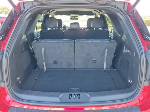Certified 2025 Ford Explorer ST-Line w/ Premium Package RWD image 6