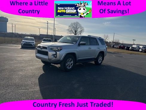Used 2018 Toyota 4Runner SR5 image 1