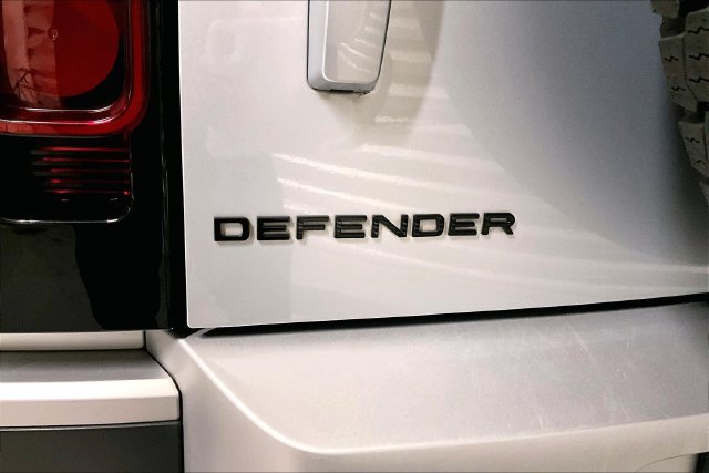 Certified 2023 Land Rover Defender 110 S AWD/4WD image 7