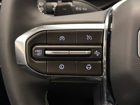 New 2026 GMC Acadia Denali image 9