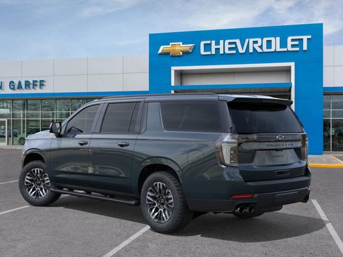 New 2026 Chevrolet Suburban Z71 w/ Z71 Off-Road Package image 3