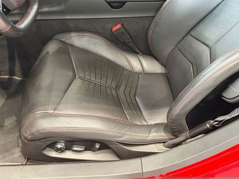 Used 2020 Chevrolet Corvette Stingray Premium Cpe w/ 3LT Preferred Equipment Group image 17