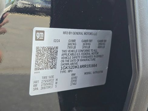 Used 2024 GMC Yukon Denali w/ Advanced Technology Package AWD/4WD image 41