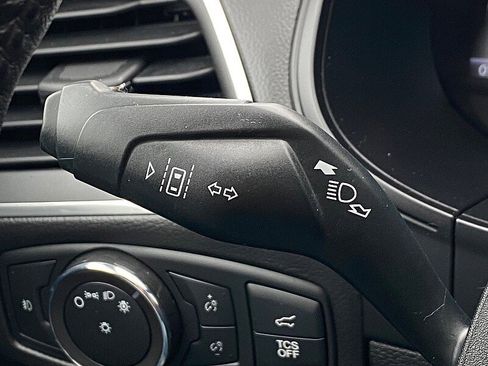 Used 2022 Ford Edge Titanium w/ Cargo Accessory Package image 41