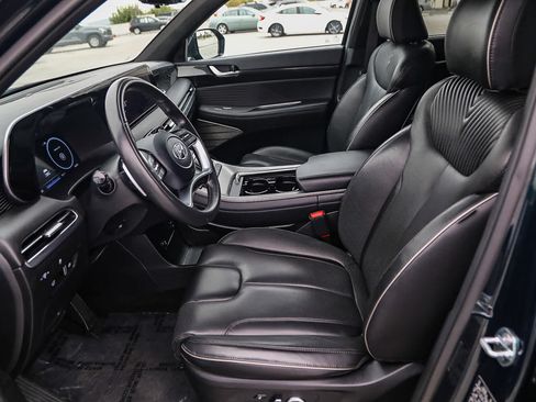 Used 2025 Hyundai Palisade Calligraphy FWD image 16