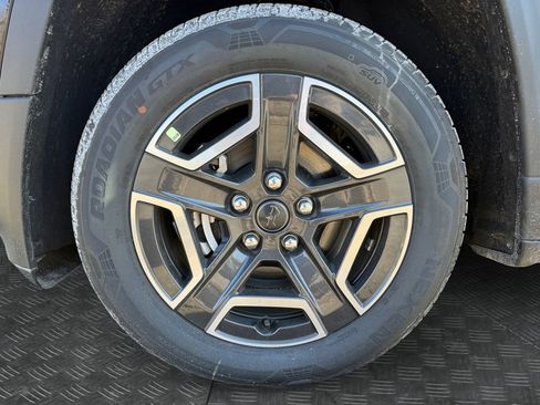 New 2026 Jeep Cherokee Limited image 20