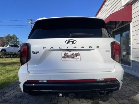 Used 2024 Hyundai Palisade Calligraphy image 6