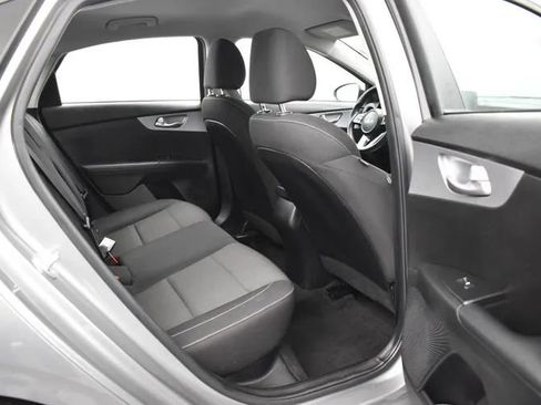 Used 2023 Kia Forte LXS FWD image 17