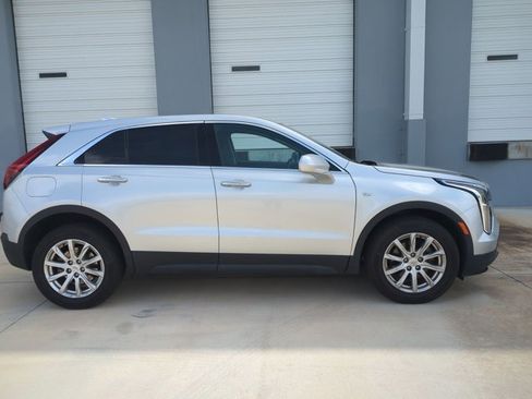 Used 2019 Cadillac XT4 Luxury image 4