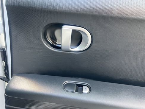Used 2024 Hyundai Ioniq 5 SE RWD image 42