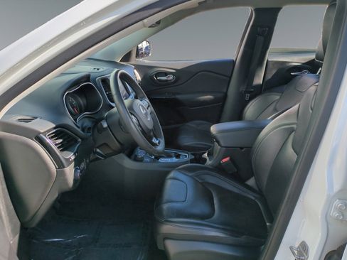 Used 2023 Jeep Cherokee Altitude Lux image 9