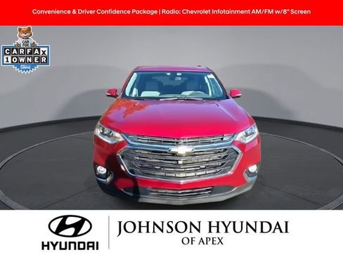 Used 2019 Chevrolet Traverse LT image 3