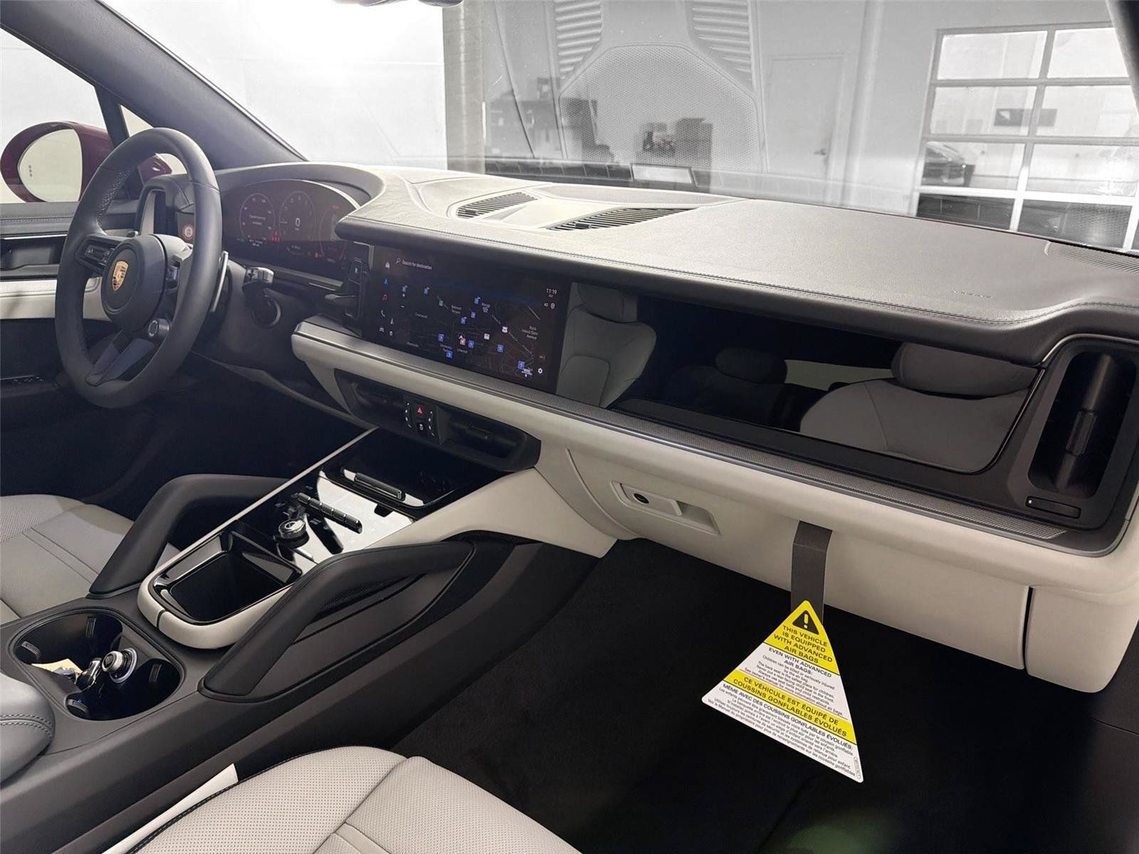Certified 2026 Porsche Cayenne AWD/4WD image 28