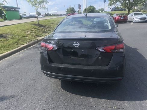 Used 2023 Nissan Versa S FWD image 17