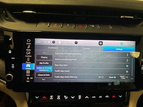 New 2026 Jeep Grand Cherokee Limited AWD/4WD image 32