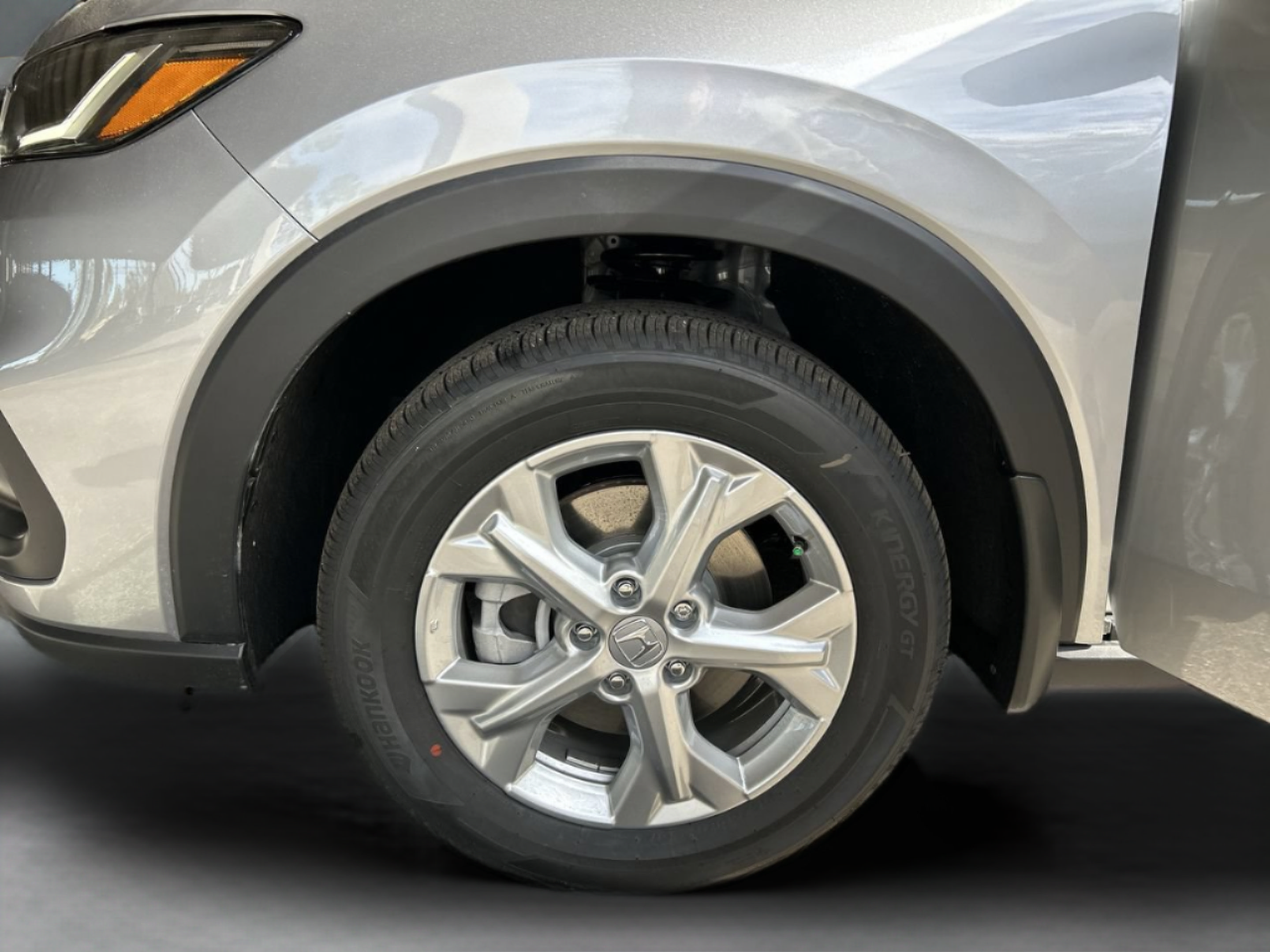 Certified 2025 Honda HR-V LX image 29