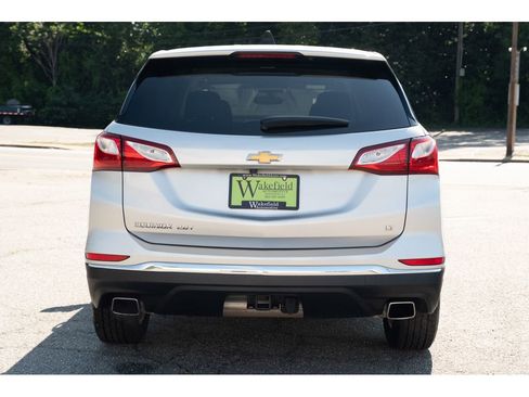 Used 2018 Chevrolet Equinox LT FWD image 7