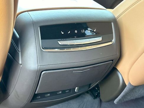 Used 2025 Cadillac Escalade ESV Premium Luxury w/ Touring Package AWD/4WD image 18