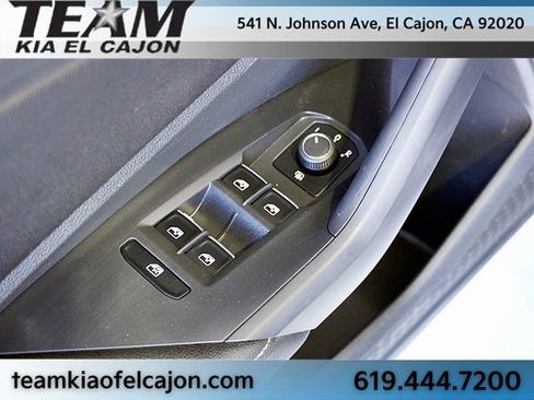 Used 2024 Volkswagen Jetta SE image 22