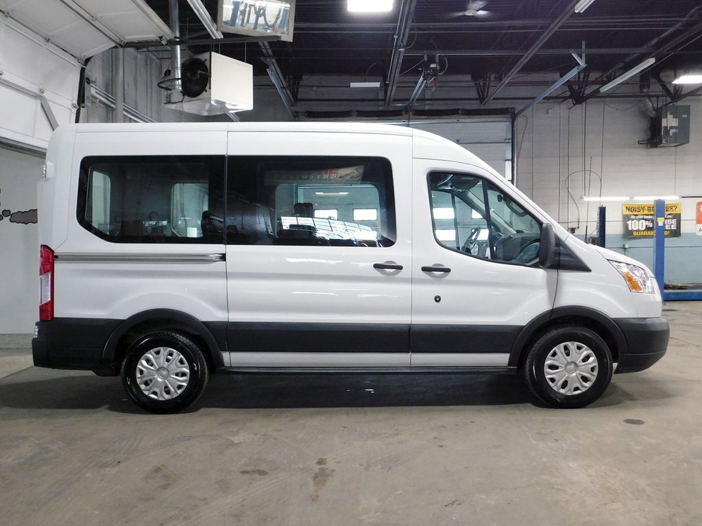 Used 2018 Ford Transit 150 XLT RWD image 6