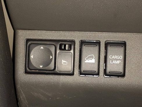 Used 2020 Nissan Frontier SV AWD/4WD image 25