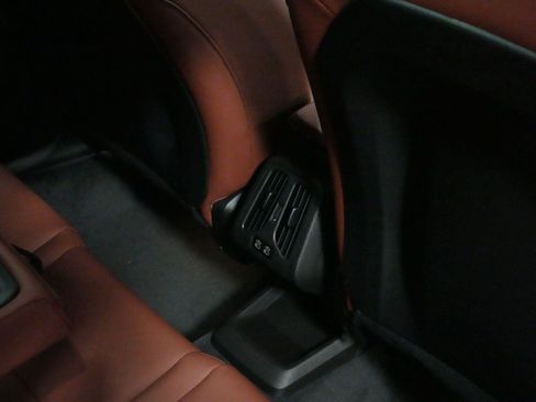 New 2027 BMW X1 xDrive28i AWD/4WD image 12