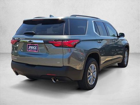 Used 2023 Chevrolet Traverse LT FWD image 5