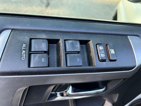 Used 2023 Toyota 4Runner Limited RWD image 17
