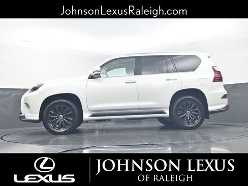 Used 2022 Lexus GX 460 Premium w/ Accessory Package AWD/4WD image 22