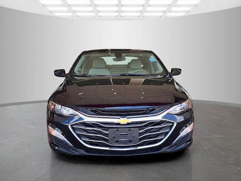 Used 2022 Chevrolet Malibu LT FWD image 2