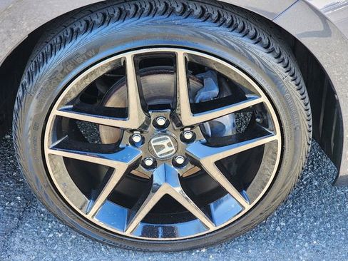 Used 2024 Honda Civic Sport Touring image 9