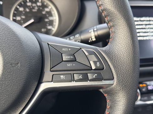 New 2025 Nissan Versa SR w/ Trunk Package image 20