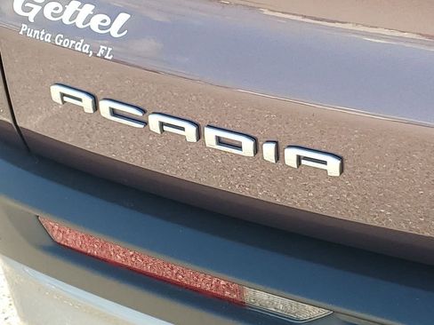 Used 2025 GMC Acadia Elevation image 41