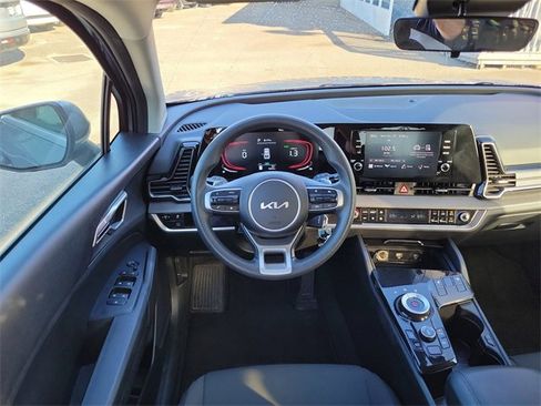 Used 2023 Kia Sportage LX image 27