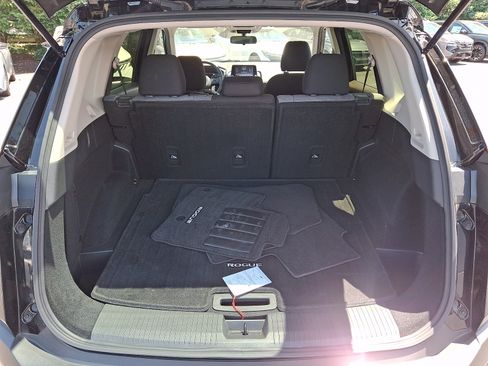 Certified 2023 Nissan Rogue SV AWD/4WD image 28