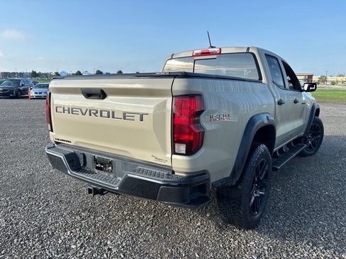 Used 2024 Chevrolet Colorado Trail Boss w/ Advanced Trailering Package AWD/4WD image 10