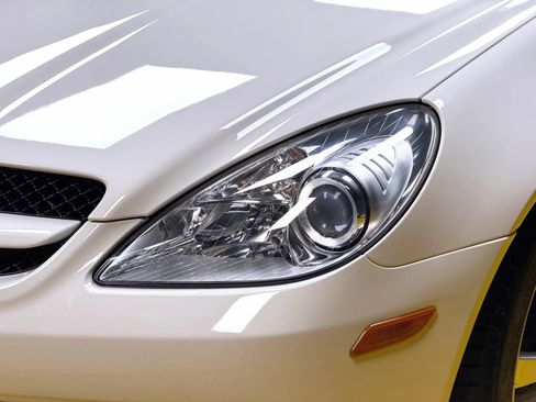 Used 2010 Mercedes-Benz SLK 300 image 7