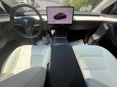 Used 2024 Tesla Model Y Performance AWD/4WD image 14